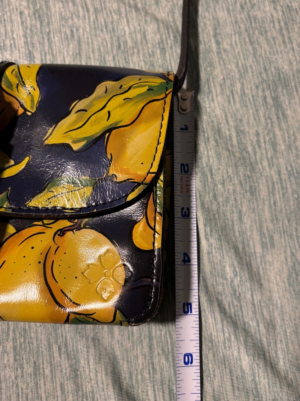 Patricia Nash Positano Limon Navy Crossbody Bag with Lemon Print and Black Strap - Picture 10 of 13